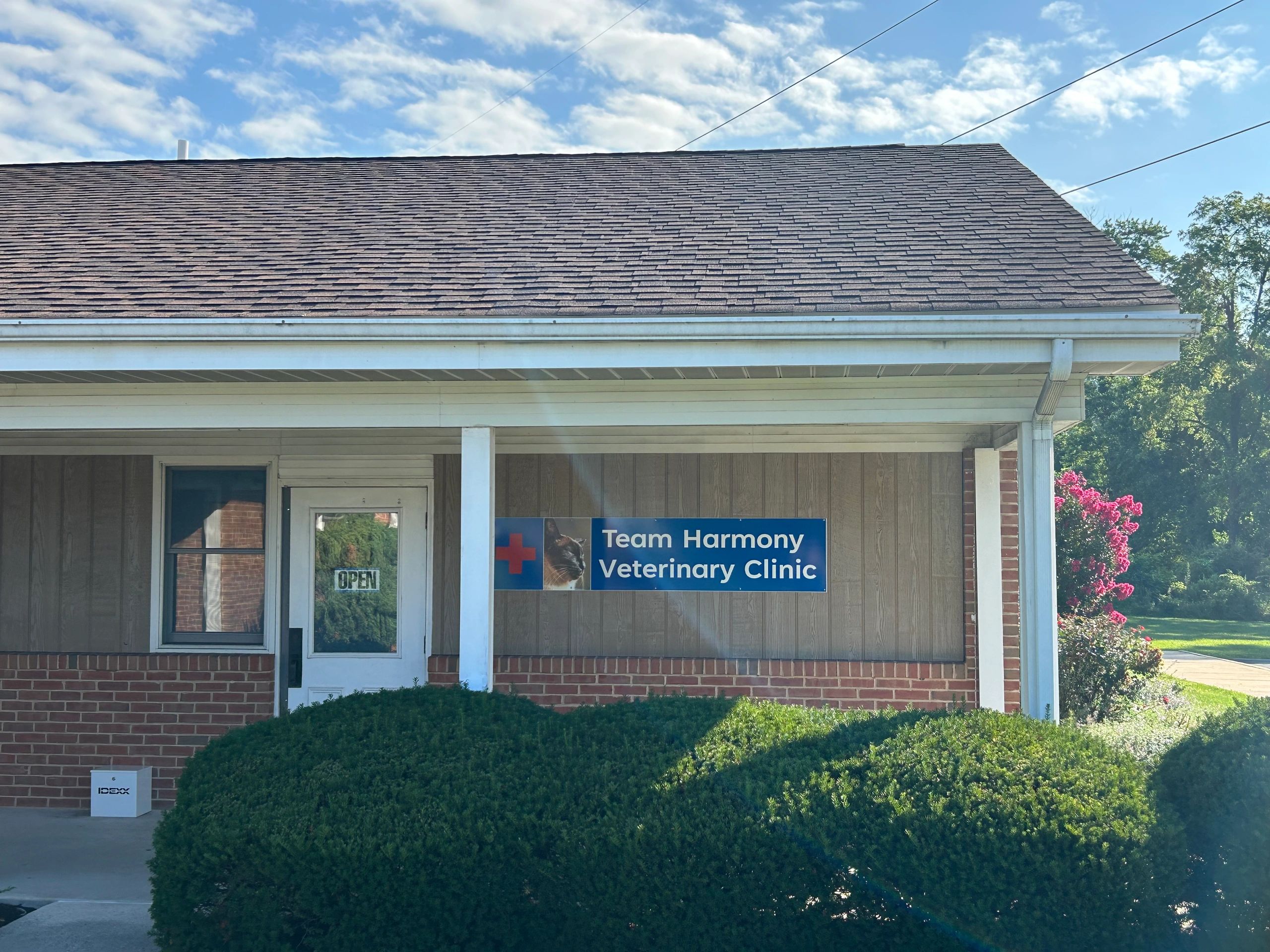 Team Harmony Veterinary Clinic building exterior